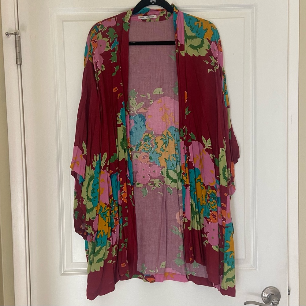 Novella Royale Hitchhiker Kimono